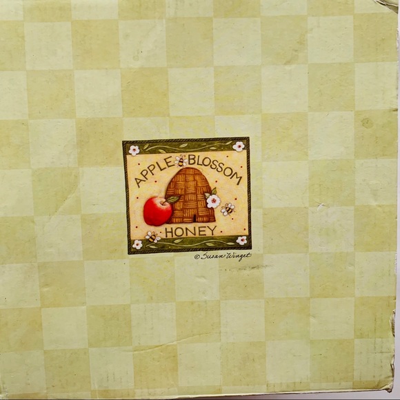 Cups & Saucers with Metal Stand x4 - Picture 3 of 4